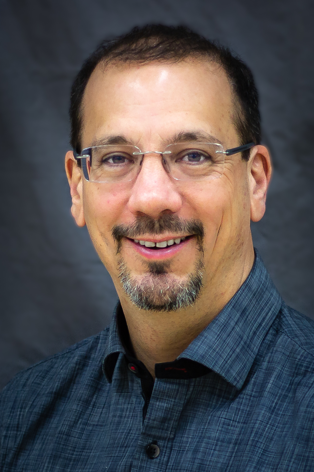 KevinDeluzio_Headshot.jpg